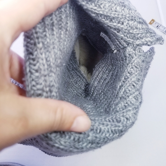 🌸 UGG‎ | Knit Knee High Boots size 9, Grey - Picture 5 of 16